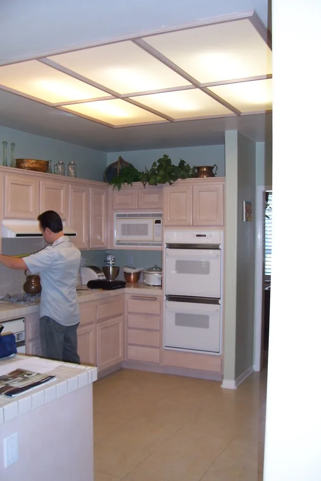 Venetian Glass-Inspired Kitchen Renovation by Gayle L Glasband Design - Photo 15
