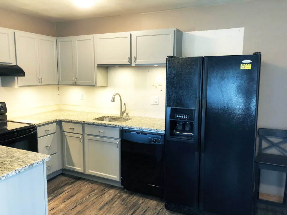 Lifestyle Kitchens & Baths - Photo 11
