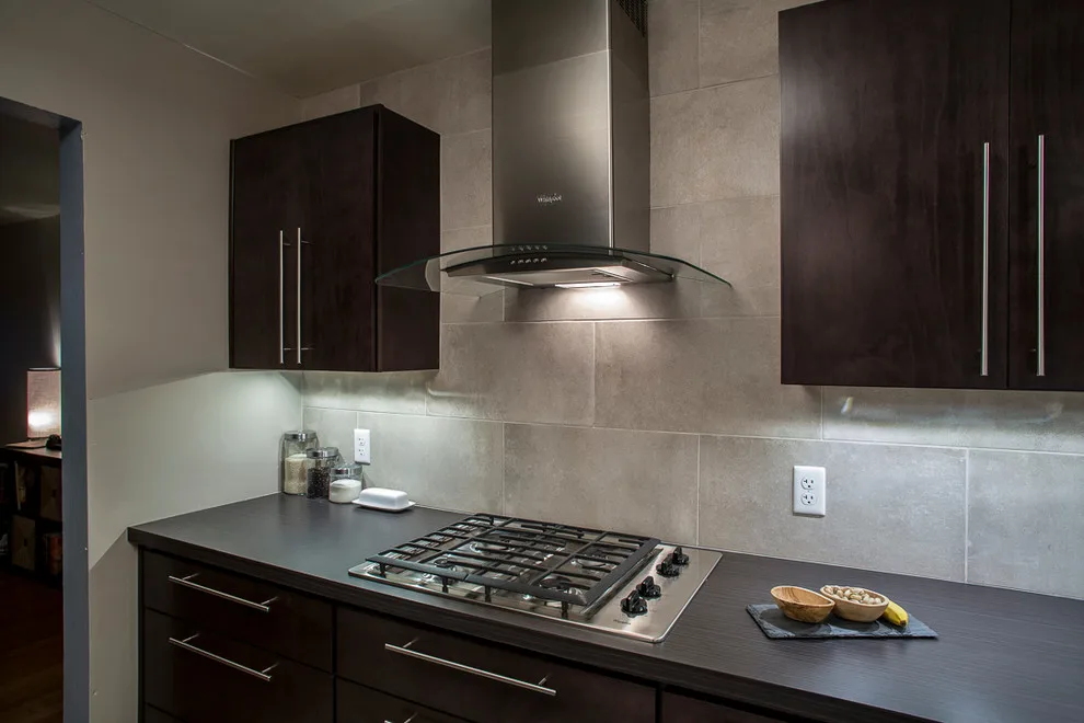 Contemporary Kitchen in KountryWood by LMHDesign - Photo 3