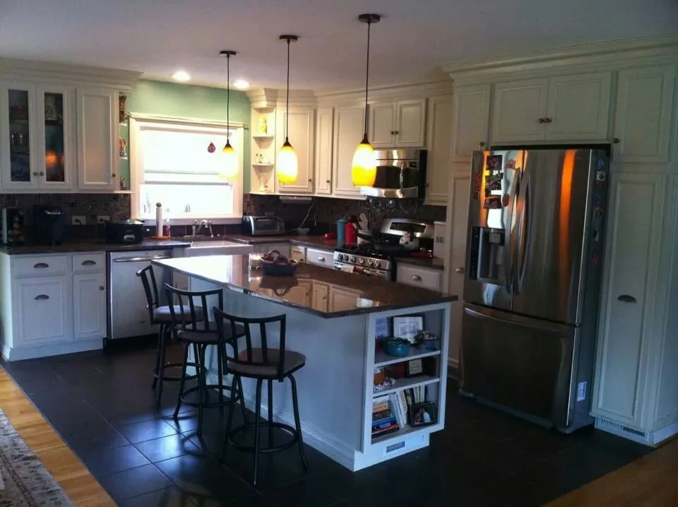 Cabinet & Design Source - Photo 5