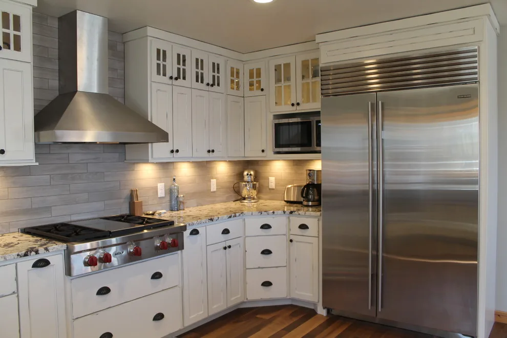 Detroit Lakes Lake House by Silver Leaf Home Center - Photo 6