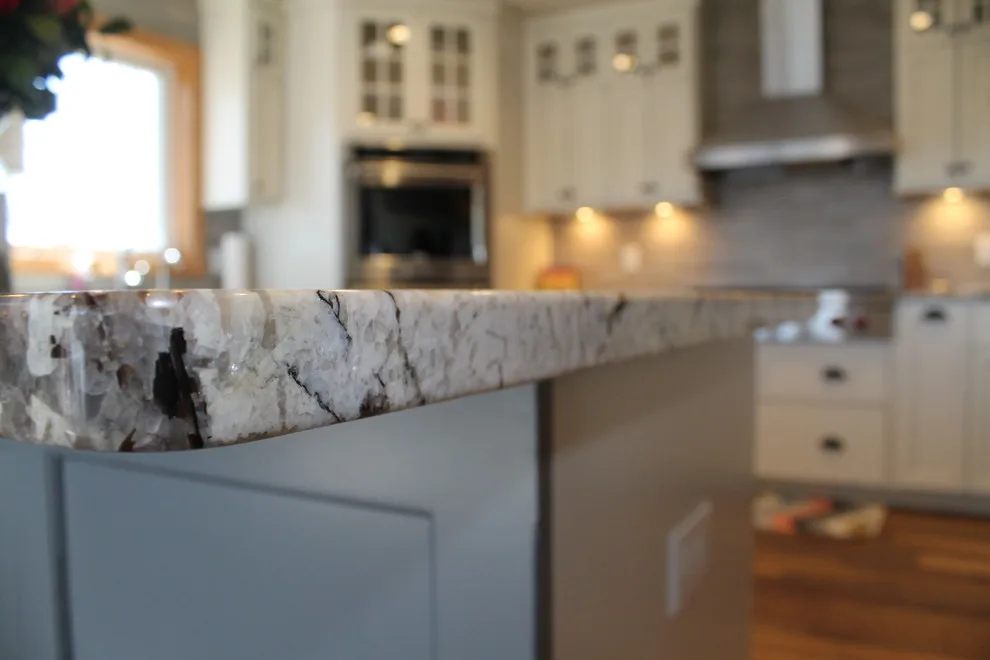 Detroit Lakes Lake House by Silver Leaf Home Center - Photo 3