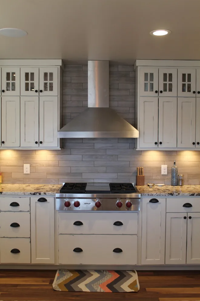 Detroit Lakes Lake House by Silver Leaf Home Center - Photo 13