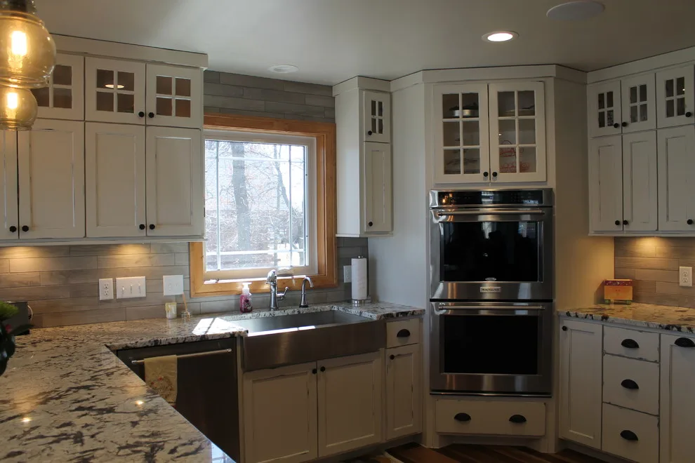 Detroit Lakes Lake House by Silver Leaf Home Center - Photo 17