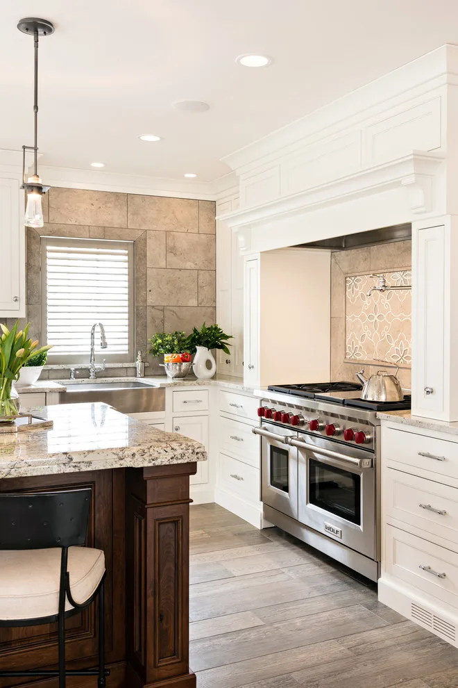 Lakeside Residence by Lewis & Weldon Custom Kitchens - Photo 17