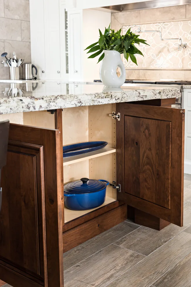 Lakeside Residence by Lewis & Weldon Custom Kitchens - Photo 7