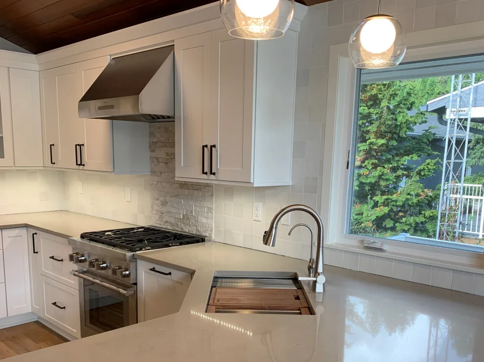 Lakehouse Culinary Design by Lauryn Shelley / Kitchen And Bath Galleries - Photo 5