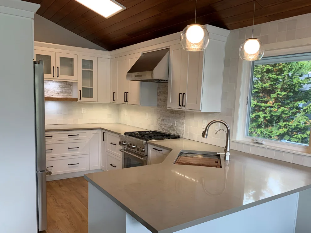 Lakehouse Culinary Design by Lauryn Shelley / Kitchen And Bath Galleries - Photo 2