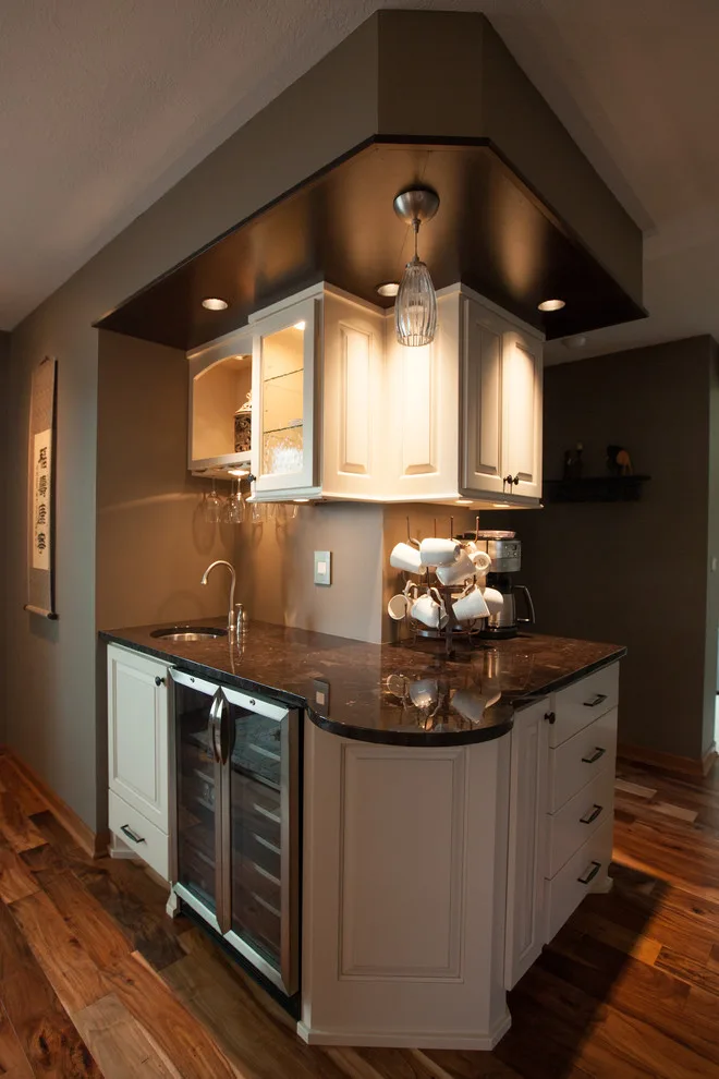 Lakeside Kitchen by Silver Leaf Home Center - Photo 9