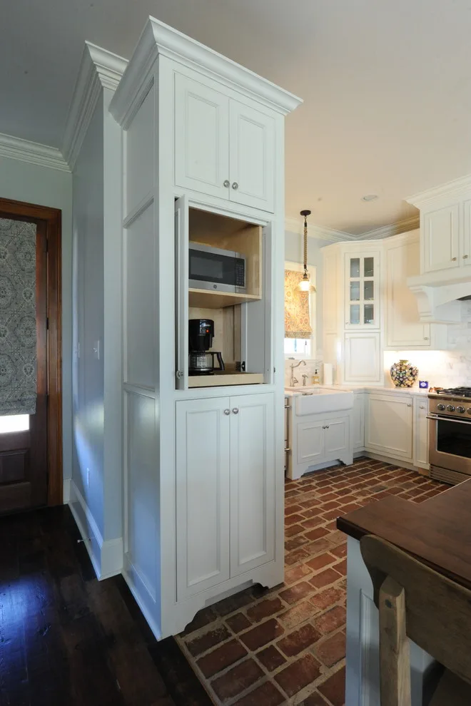 Leglue Residence by Millwork Supply - Photo 25