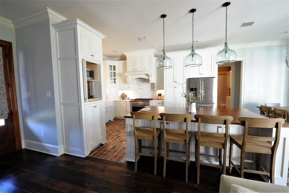 Leglue Residence by Millwork Supply - Photo 21