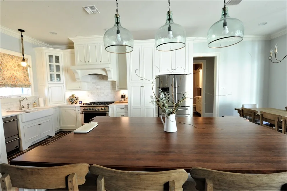 Leglue Residence by Millwork Supply - Photo 5