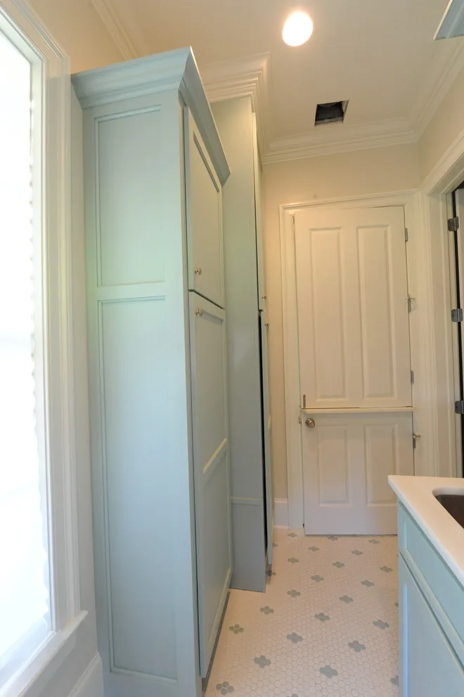 Leglue Residence by Millwork Supply - Photo 17