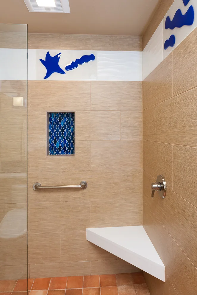 Matisse-Influenced Compact Bathroom by Kathleen Donohue, Neil Kelly Co. - Photo 4