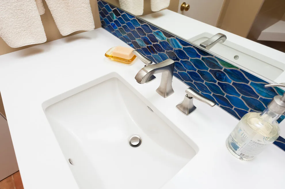Matisse-Influenced Compact Bathroom by Kathleen Donohue, Neil Kelly Co. - Photo 2