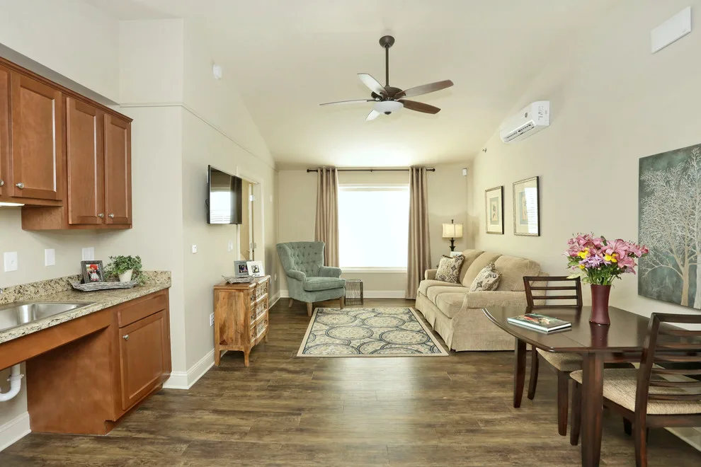 Meadowthorpe Senior Care by Carol Pippen Interior Design, Inc. - Photo 5