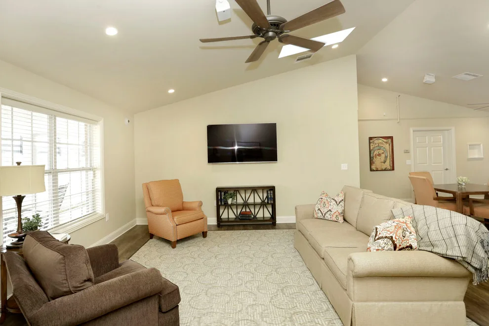 Meadowthorpe Senior Care by Carol Pippen Interior Design, Inc. - Photo 6