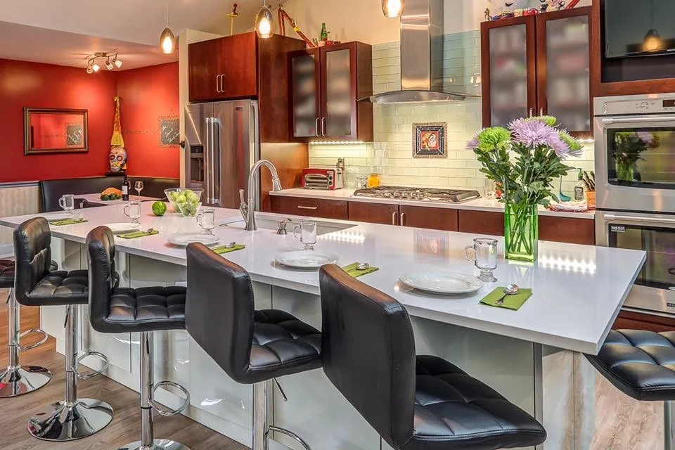 Silverline Medallion & Frameless Holiday by The Kitchen Place - Photo 8