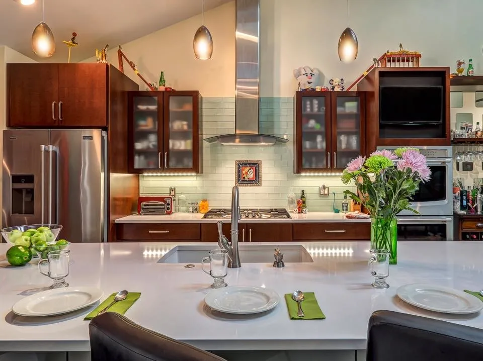 Silverline Medallion & Frameless Holiday by The Kitchen Place - Photo 4