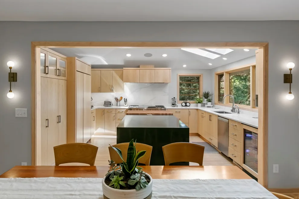 Mid Century to Transitional by Rebecca Ryan Design - Photo 5