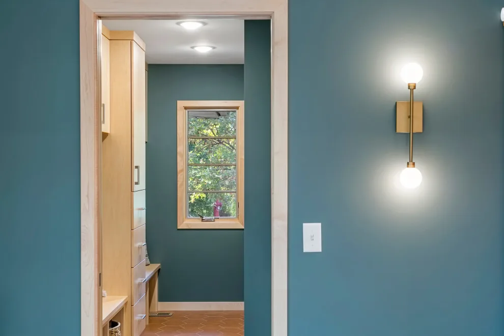 Mid Century to Transitional by Rebecca Ryan Design - Photo 19