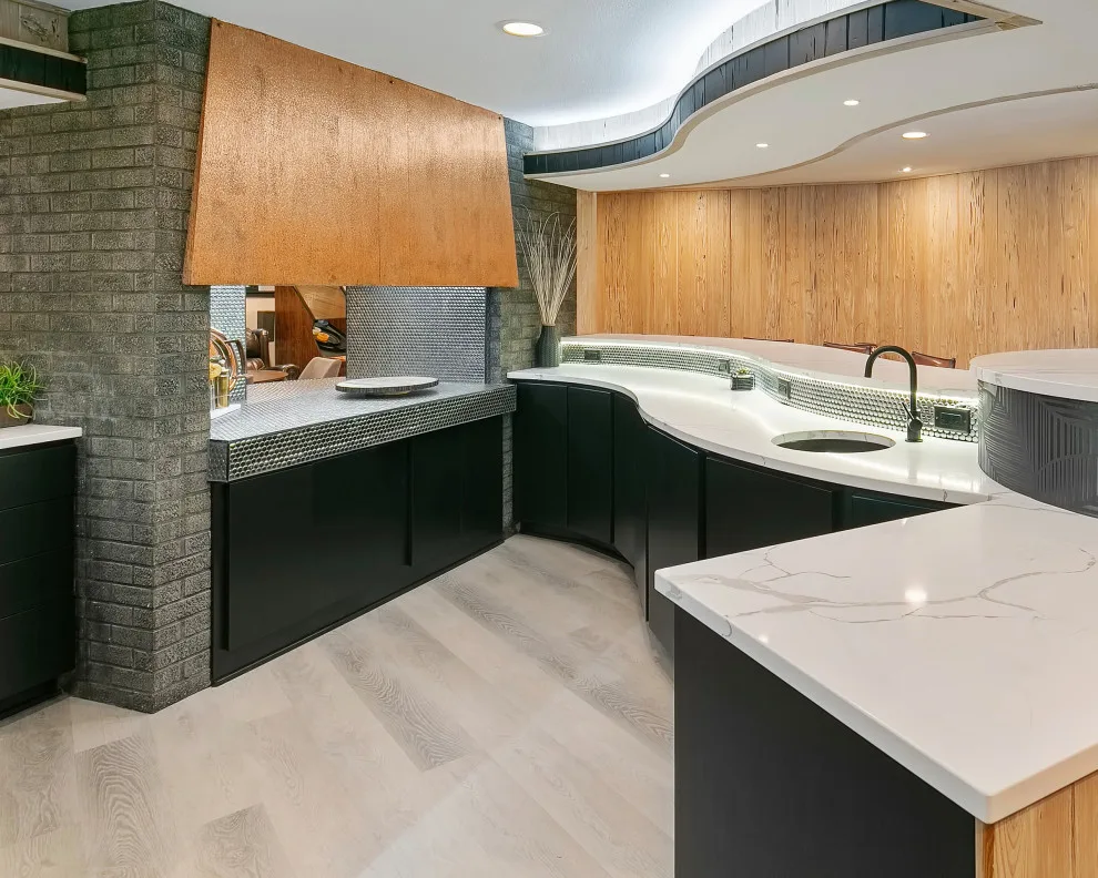 Midcentury Lounge LLC by Rebecca Ryan Design - Photo 2