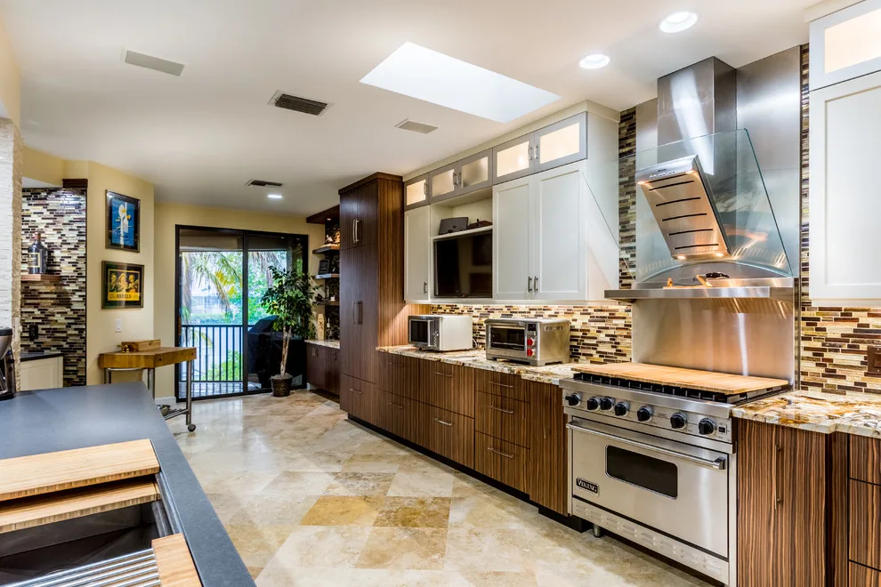 Contemporary Kitchen in Bonita Shores by DaVinci Kitchens, Bath, & Cabinetry - Photo 7