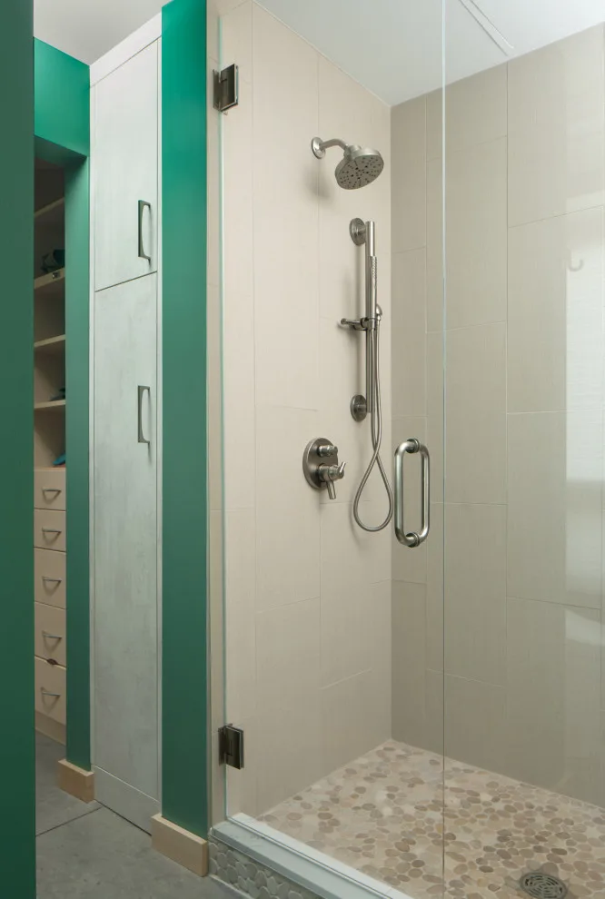 Contemporary Main Bathroom by Tricia Hauser Tidemann - Photo 5