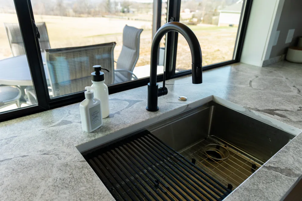 Contemporary Alpine by Robison Kitchen And Home - Photo 24