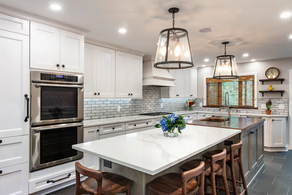 Lebanon Kitchen 3 on the Mountain by Jacob Evans Kitchen & Bath - Photo 3