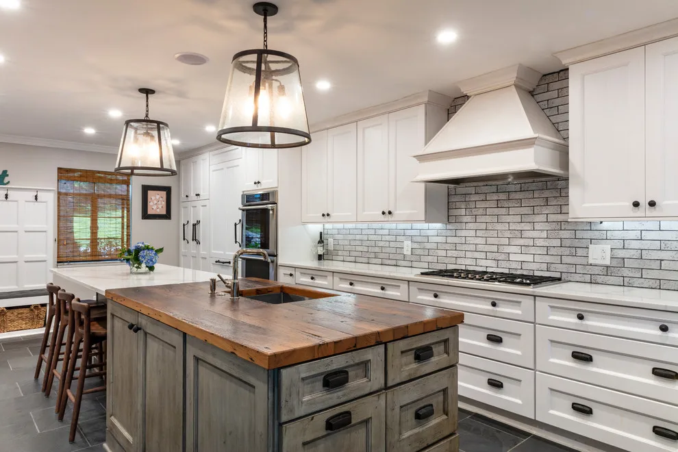 Lebanon Kitchen 3 on the Mountain by Jacob Evans Kitchen & Bath - Photo 5