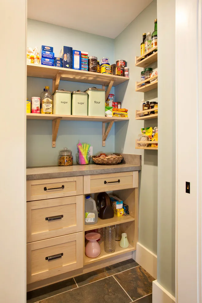 Entryways, Storage Areas, and Wardrobes by Dawn Willis, Great Spaces Inc. - Photo 9