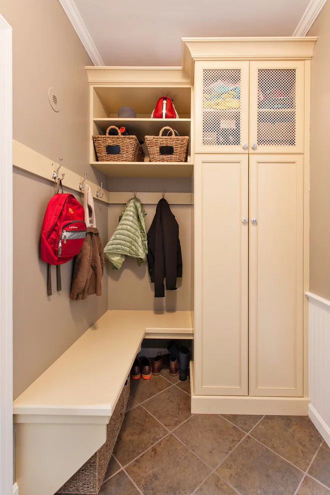 Entryways, Storage Areas, and Wardrobes by Dawn Willis, Great Spaces Inc. - Photo 11