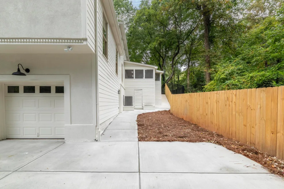 Oakwood Retreat by Dogwood Family Homes - Photo 29