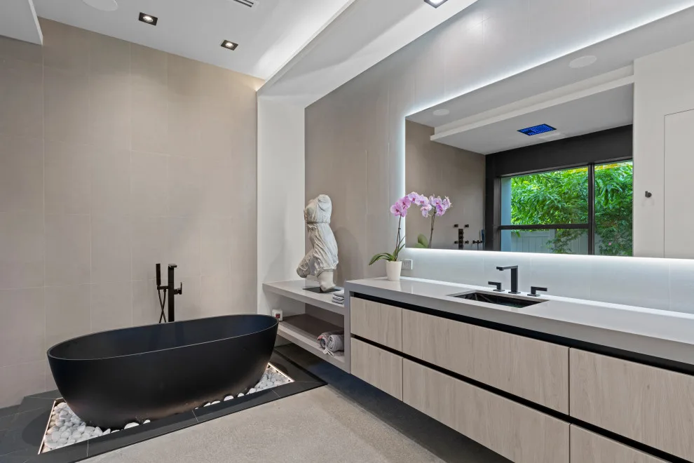Waterfront Oakland Park by Garza Contractors LLC - Photo 9