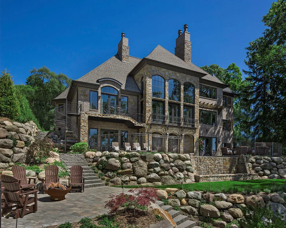 Heritage Craftsmanship by Whitelaw Custom Homes - Photo 2
