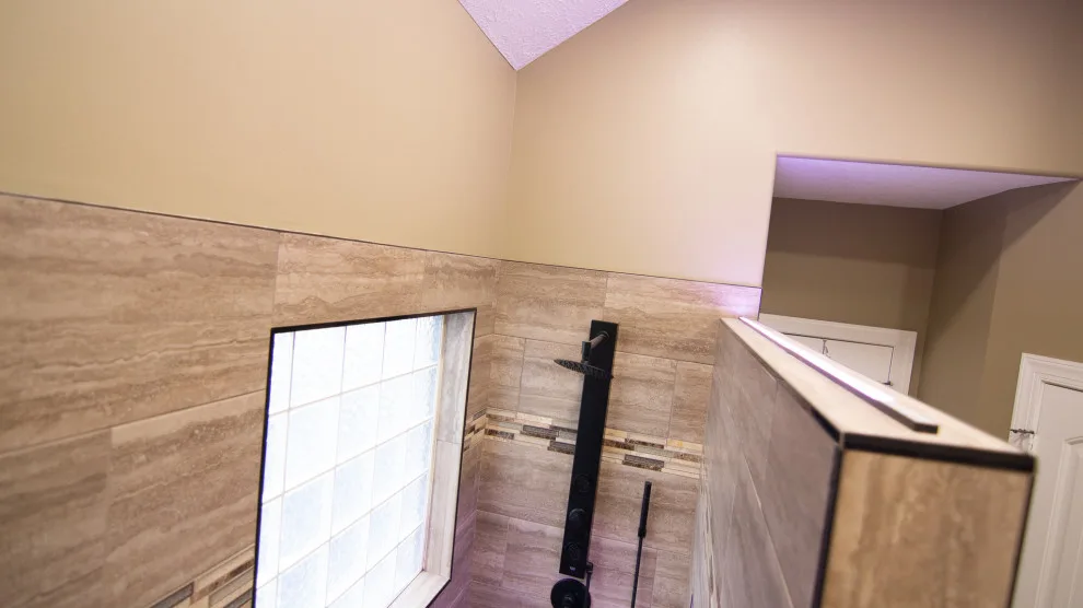 Bathroom Renovation Project by Dixon Buildz - Photo 2