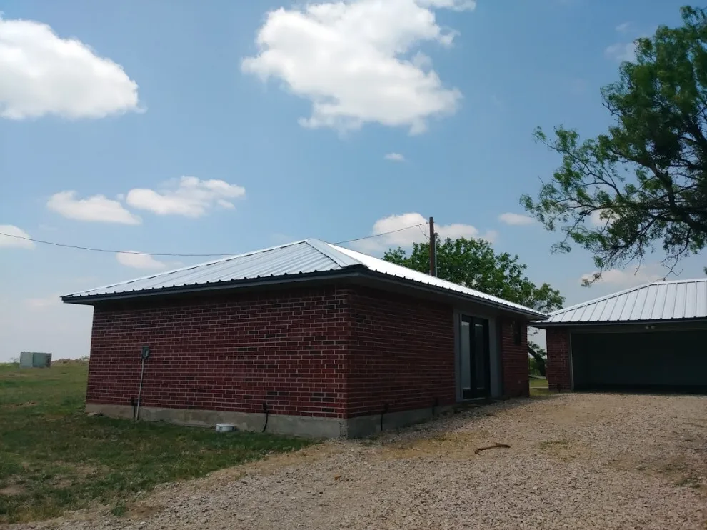 Tink's Fabrications & Structures - Photo 9