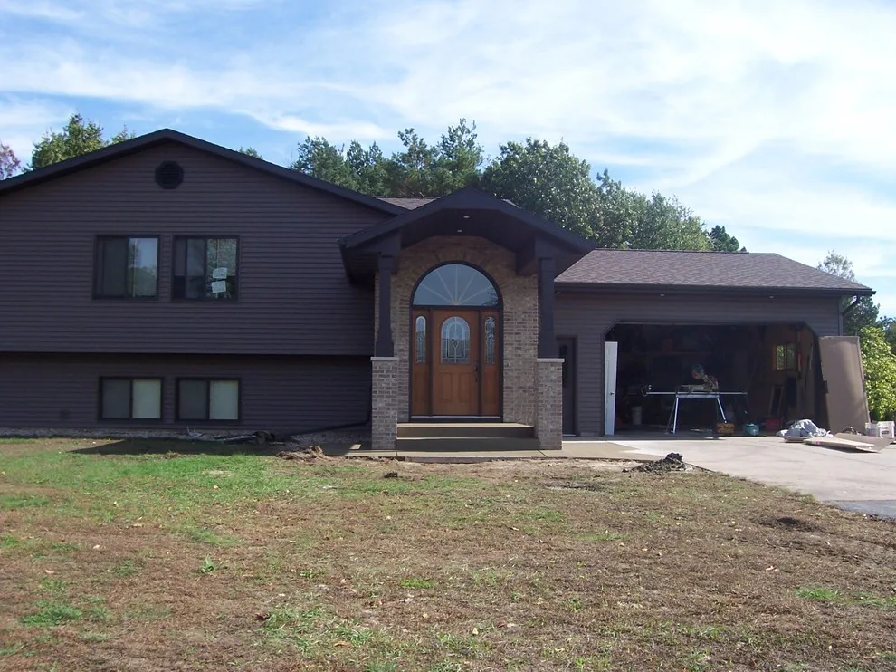 Artisan Harmony Grove Entrance by Byrnes Custom Construction - Photo 2