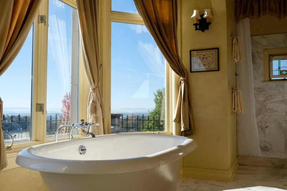 Classic Home Interiors by Herr & Company Building Contractors - Photo 8