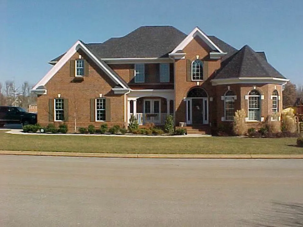Classic Residence by Lowder & Lowder Construction Inc. - Photo 4