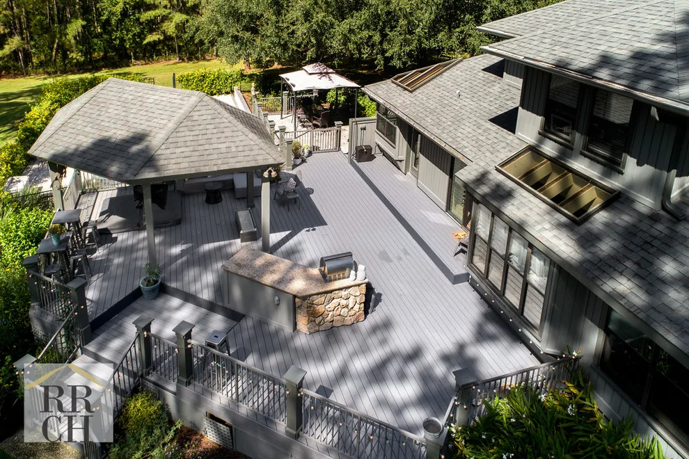 Patio and Recreation Space by Robinson Renovation & Custom Homes, Inc. - Photo 13