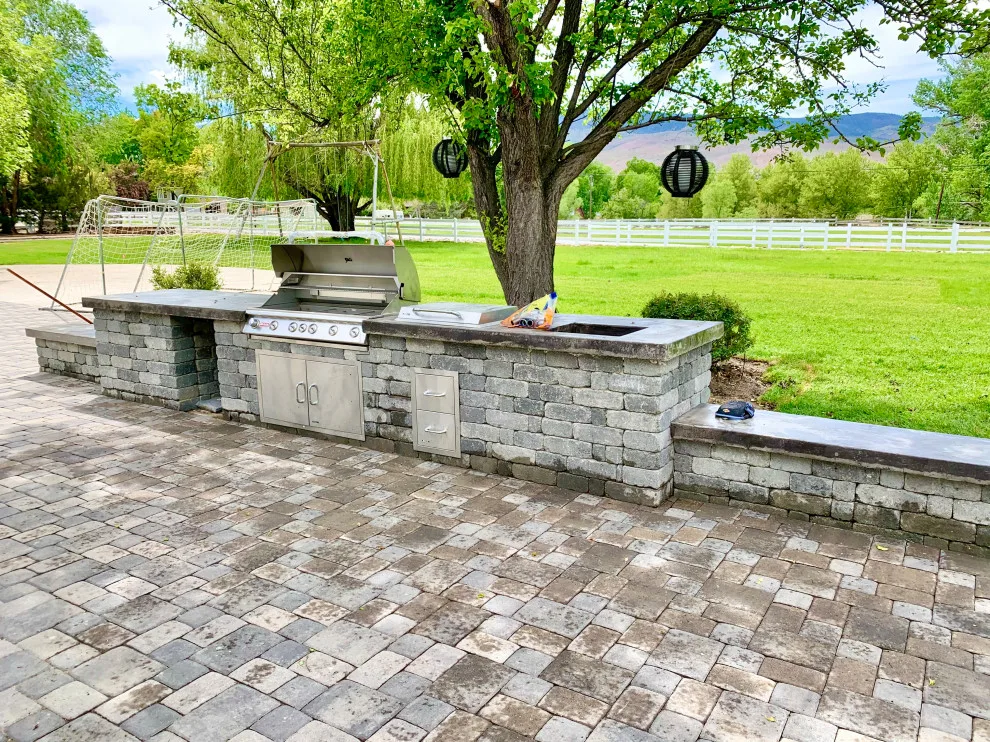 Alfresco Cooking Spaces by ICG Construction & Landscaping - Photo 9