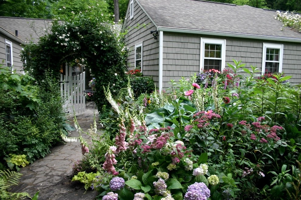 Garden Services & Lawn Maintenance by B.B. Barns Landscape Services - Photo 7