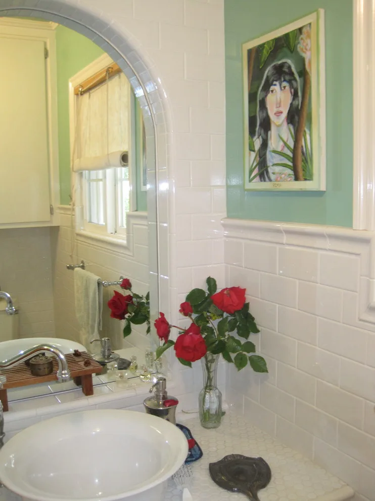 Manor Bathroom at Oxford by Avalon Builders - Photo 5