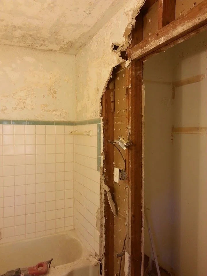 Palmer/Worth Bathroom Renovation by Avant & Avant Construction Inc - Photo 6