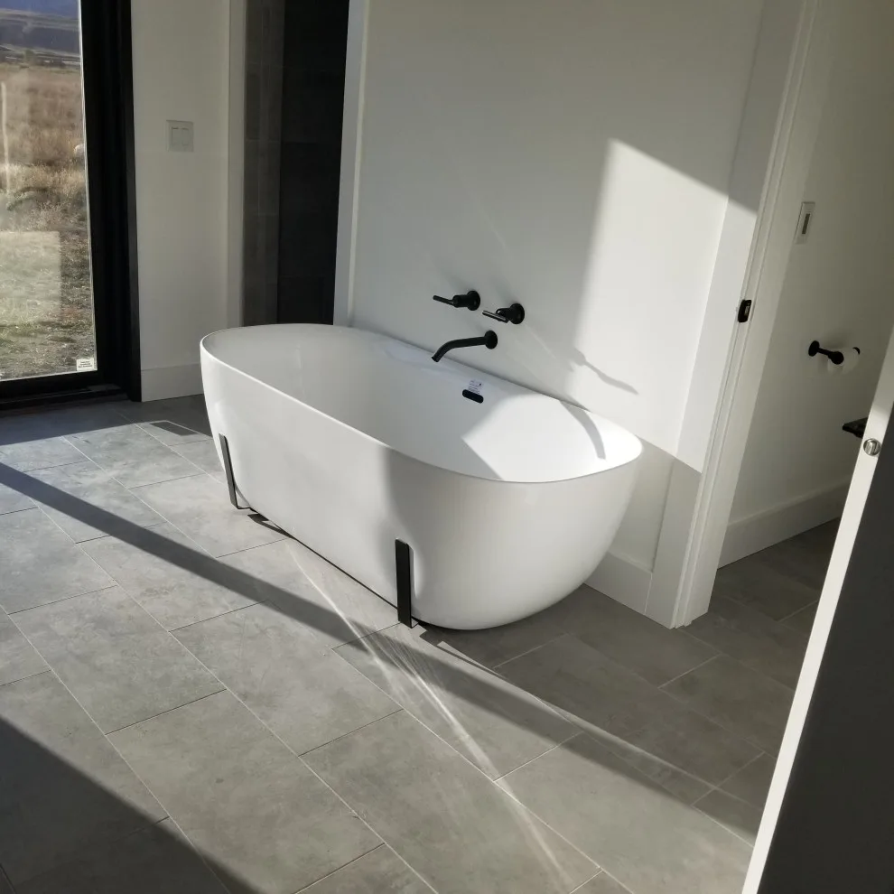 Montana Home in Paradise Valley by Charles R. White Construction, Inc. - Photo 6