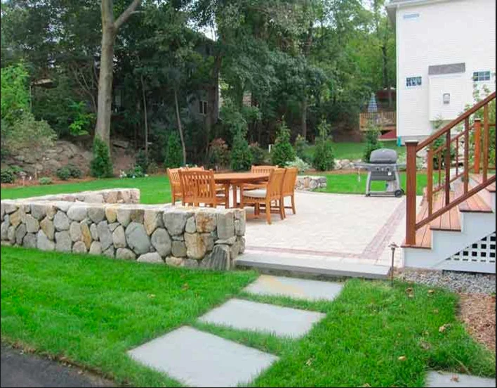 Best Landscape & Construction - Photo 14