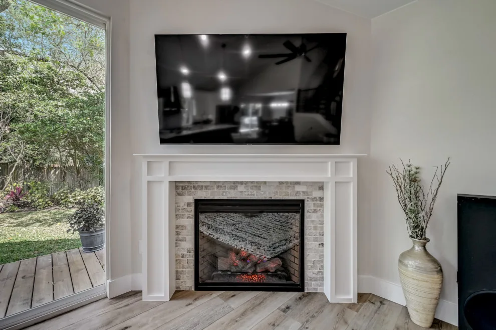 Park-Inspired Residence by Ivy And Oak - CNC Construction Services, LLC - Photo 5
