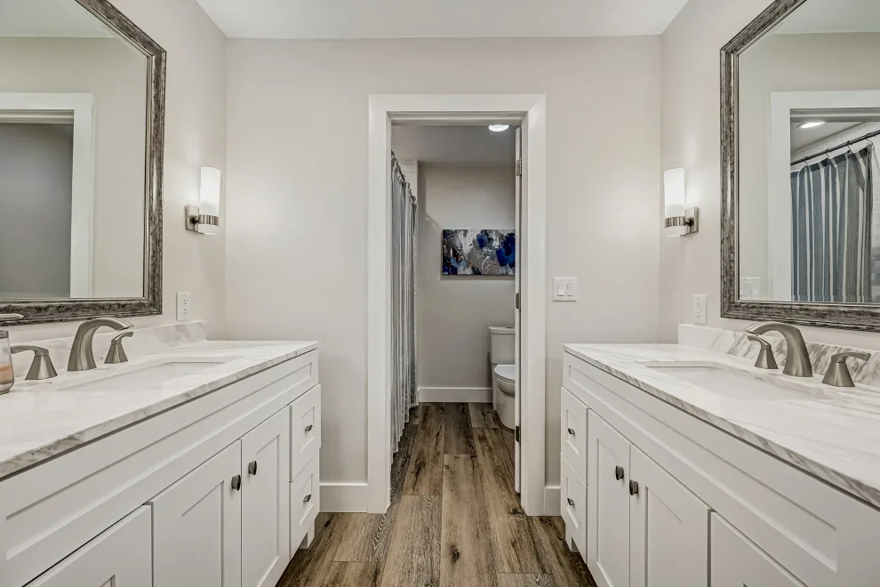 Park-Inspired Residence by Ivy And Oak - CNC Construction Services, LLC - Photo 8
